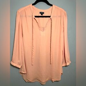 Torrid Soft Peach Women's Blouse in size 1 flowy and elegant